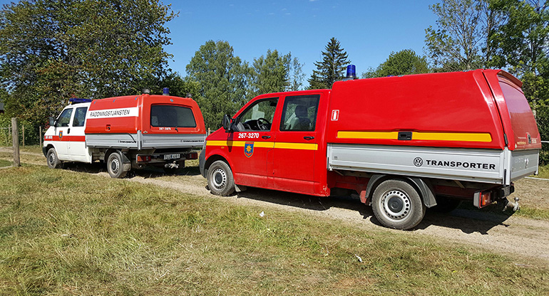 Räddningstjänstens fordon. Foto.